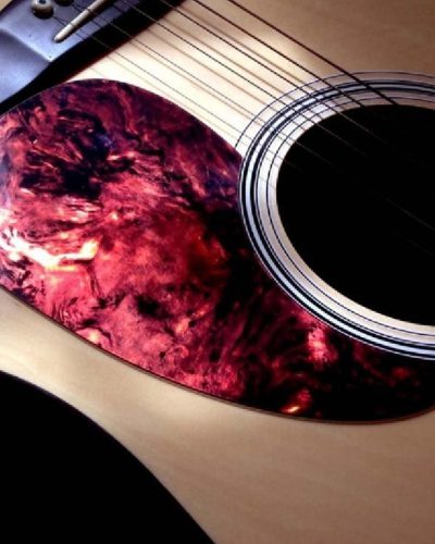 تصاویر گلپیدور قرمز گیتار مدل یک‌طرفه جاناساز 01